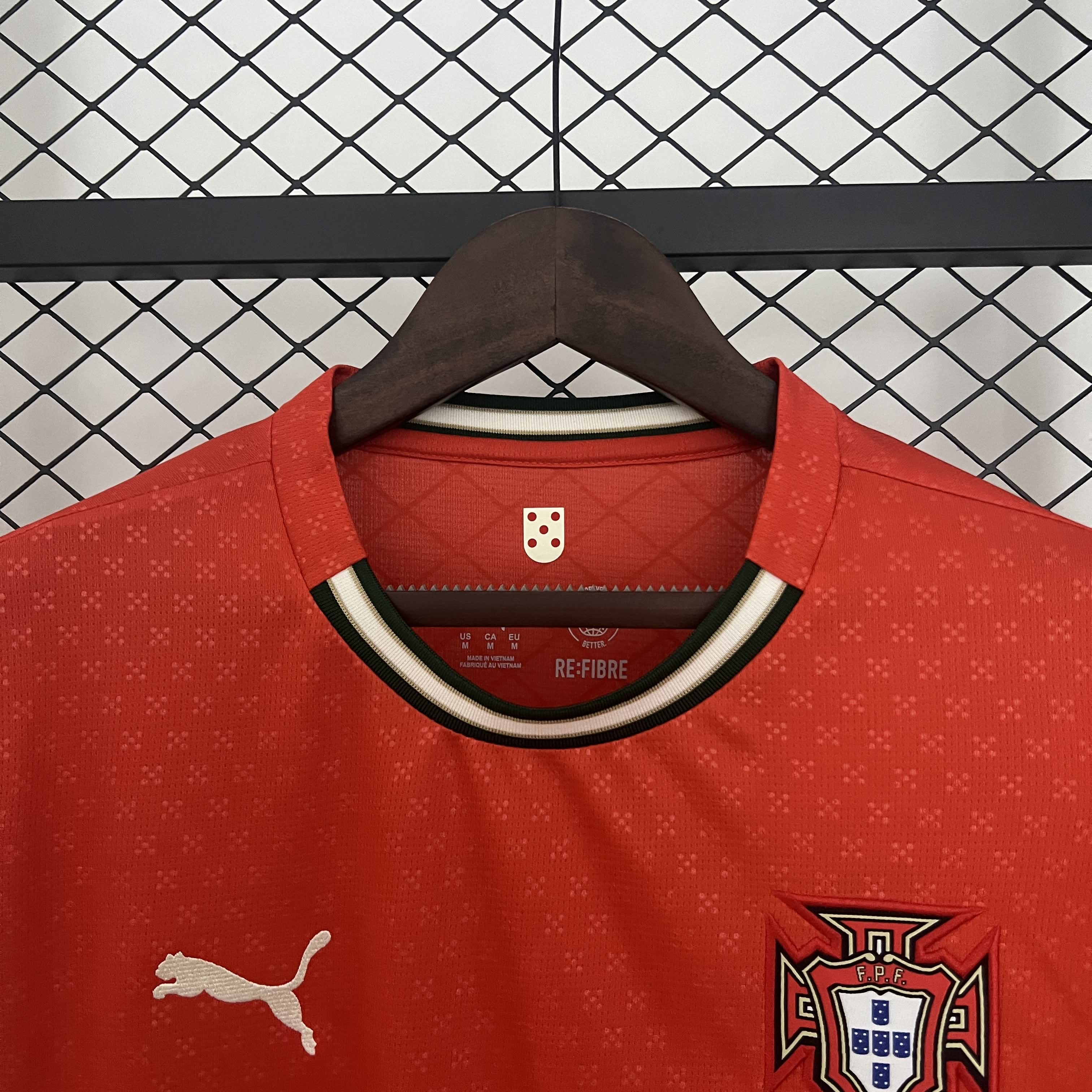 Camisa Portugal Titular 25/26 - Versão Torcedor Vermelha Puma