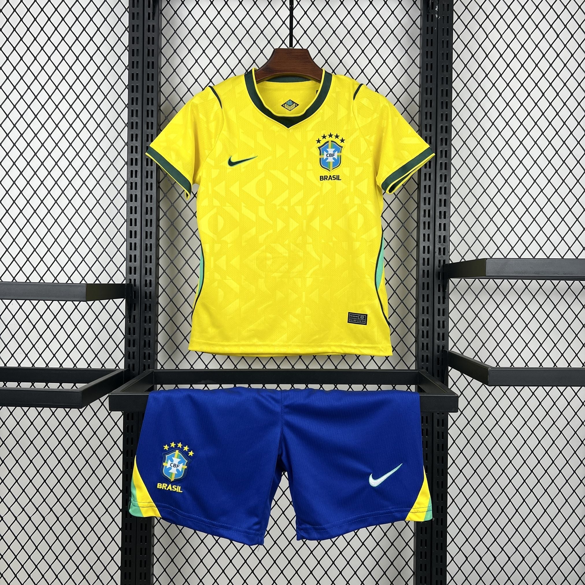 Conjunto Infantil Brasil Titular 2026 - Amarelo