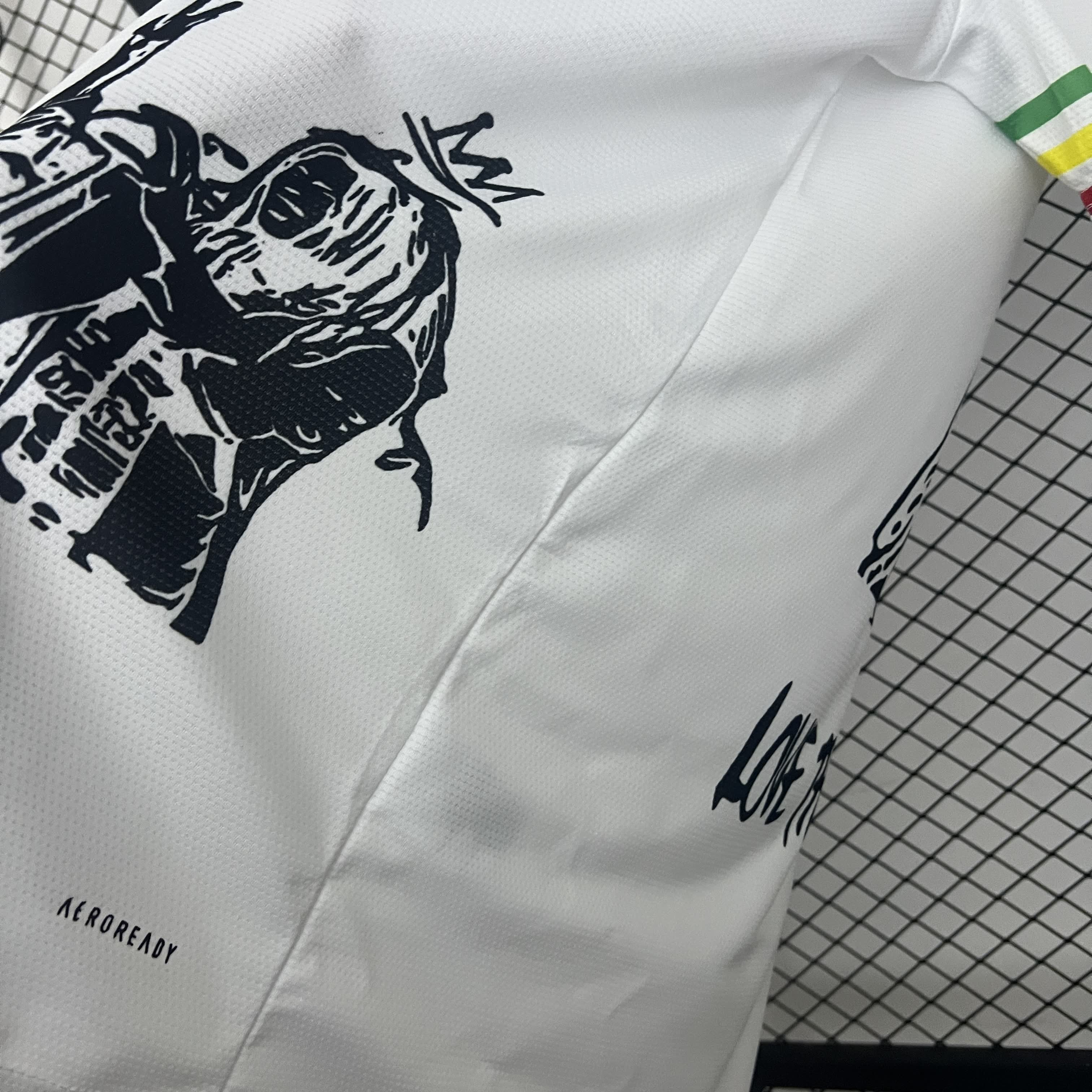Camisa Ajax Edição Especial 25/26 - Branca Bob Marley